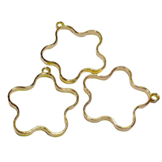 Golden Flower Bezel (UV Resin | DIY Jewellery)
